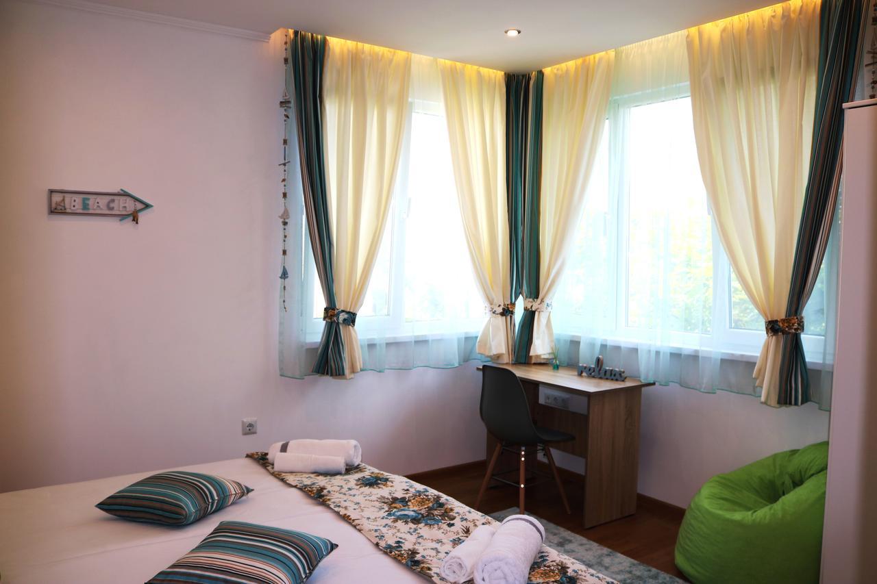 וארנה Sea Port Celebrity Apartment - Lets4Holiday מראה חיצוני תמונה