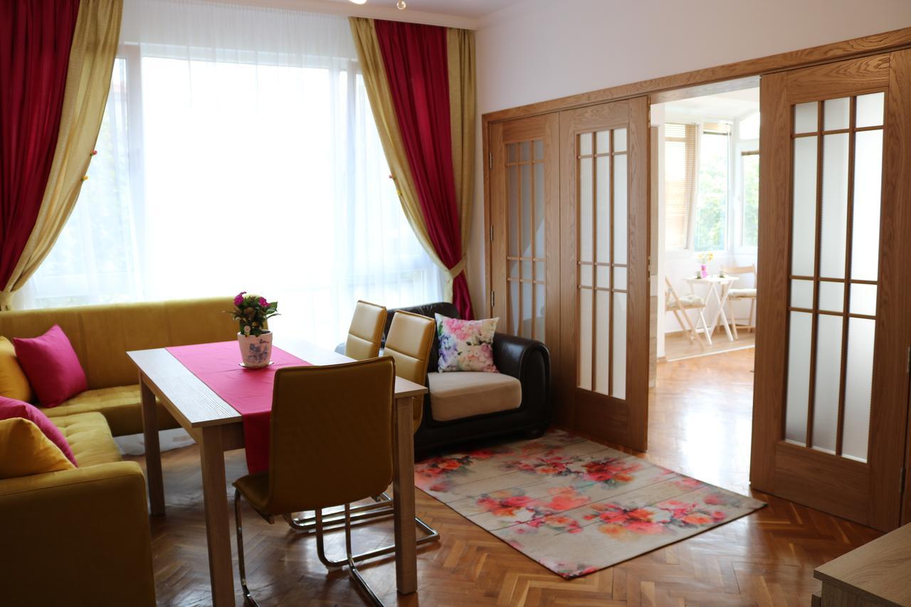 וארנה Sea Port Celebrity Apartment - Lets4Holiday מראה חיצוני תמונה