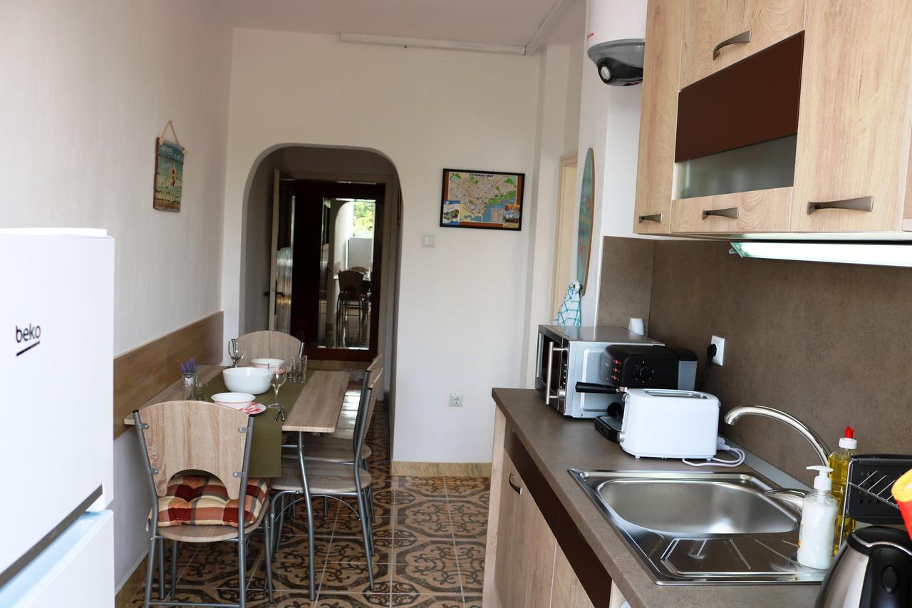 וארנה Sea Port Celebrity Apartment - Lets4Holiday מראה חיצוני תמונה