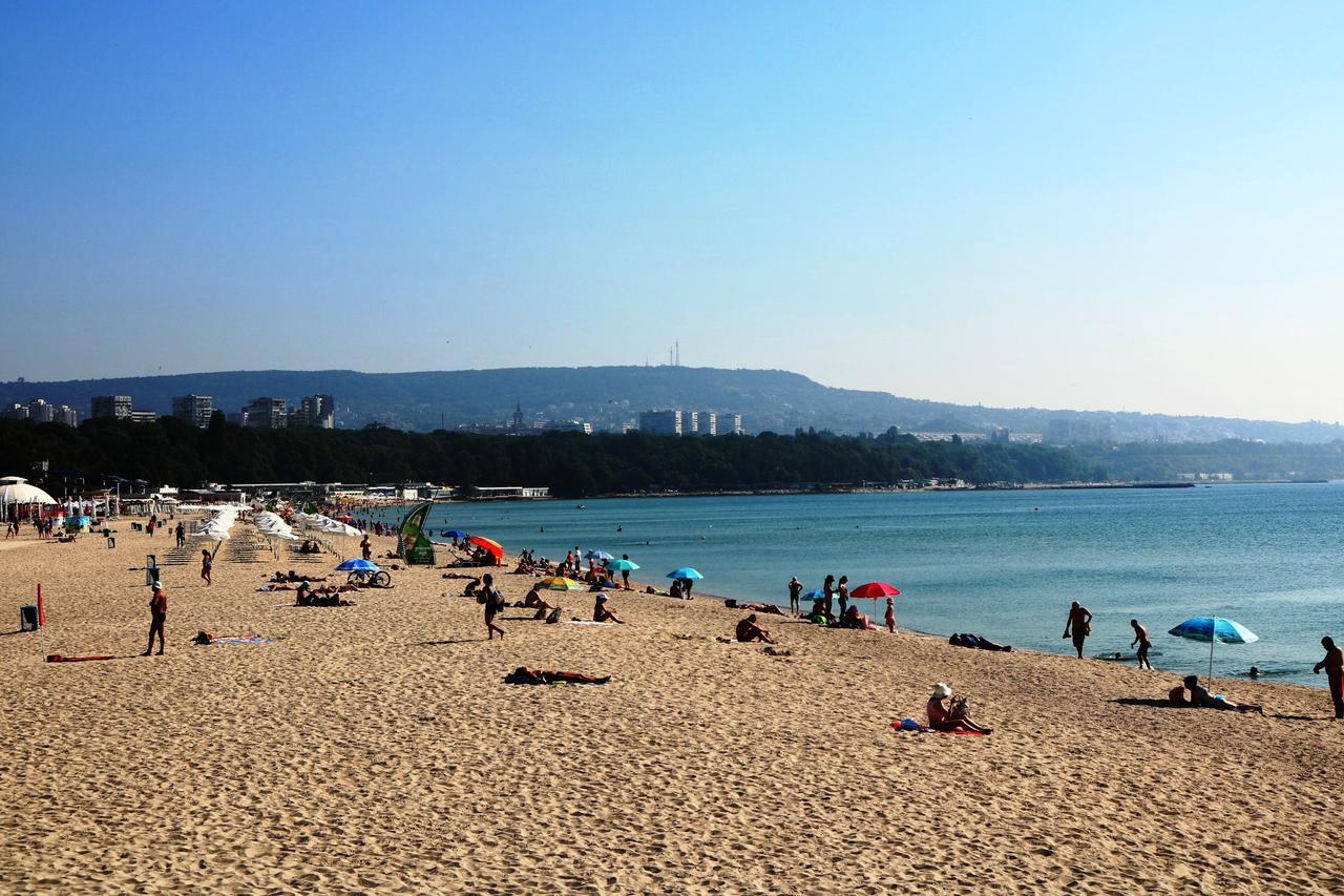 וארנה Sea Port Celebrity Apartment - Lets4Holiday מראה חיצוני תמונה